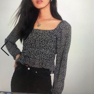Nasty gal size 6 black and white top